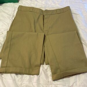 Khaki loose fit Dickies